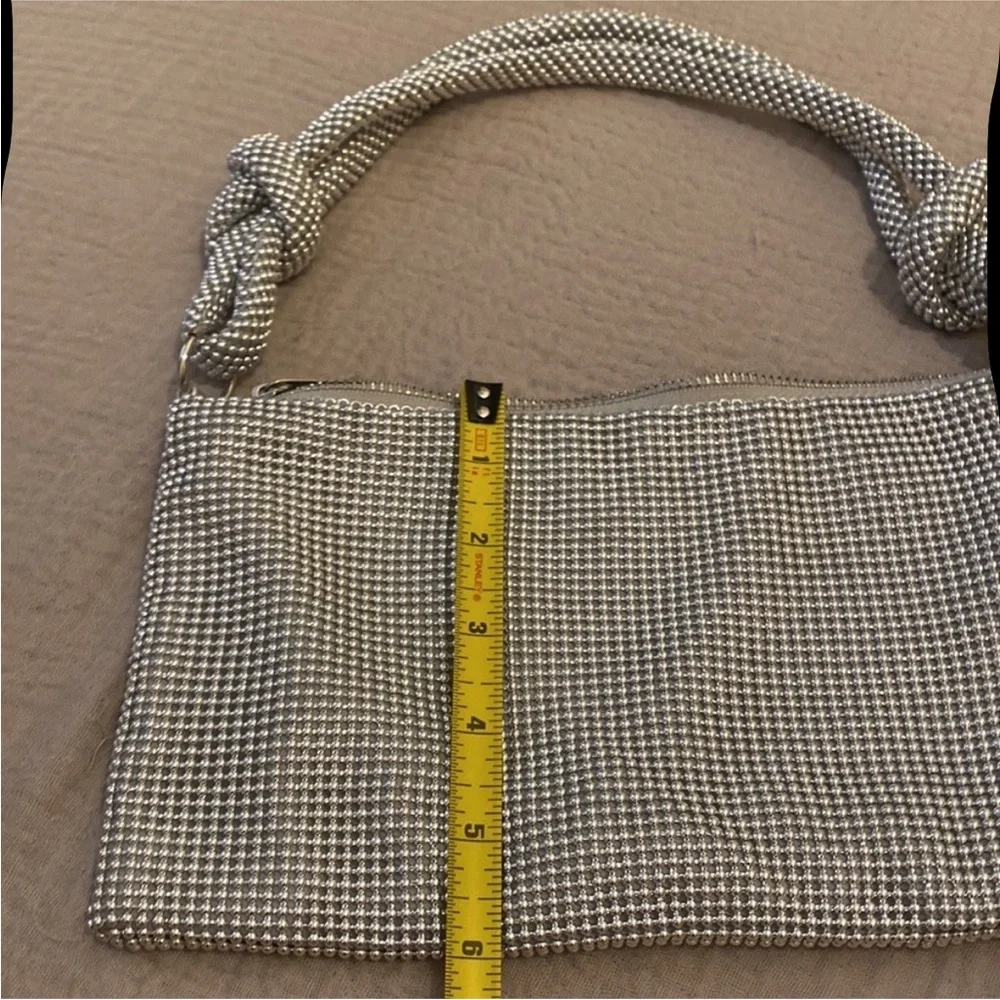 JEWEL BADGLEY MISCHKA BEAUTIFUL SILVER BAG . Perfect for evening party. New . - Picture 3 of 7